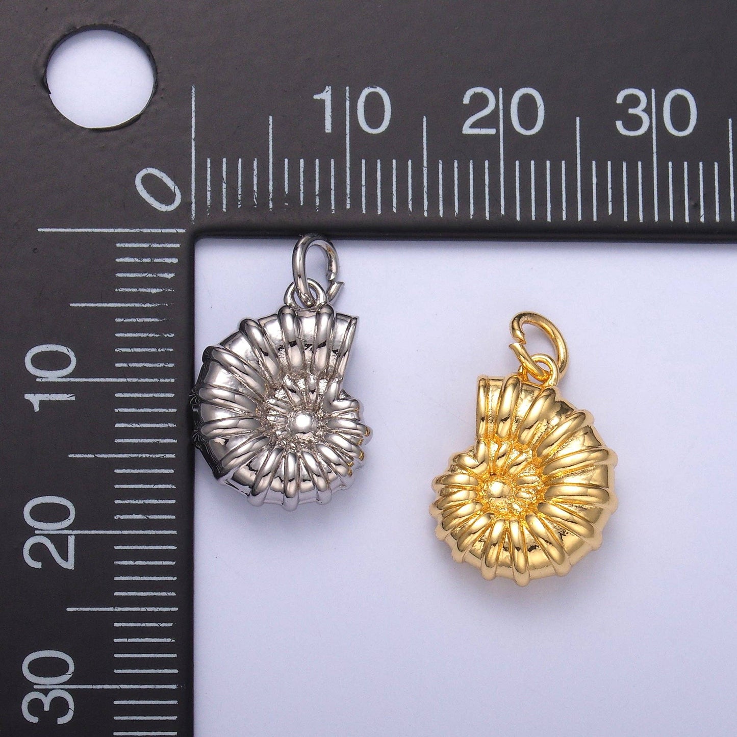 24K Gold Filled Nautilus Shell Multidimensional 3D Charm in Gold & Silver | N014: Silver