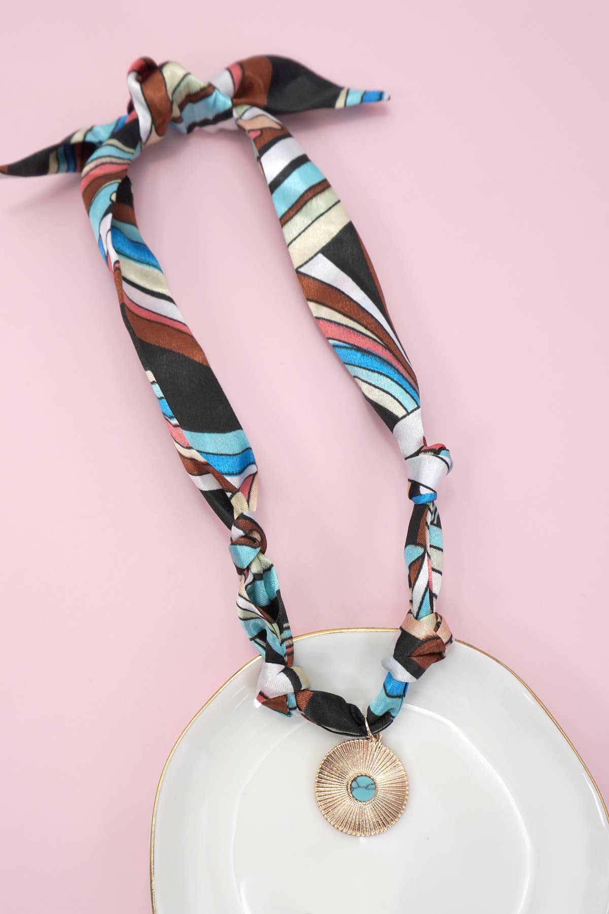HANDMADE SCARF CHARM NECKLACE | 80N91790: F