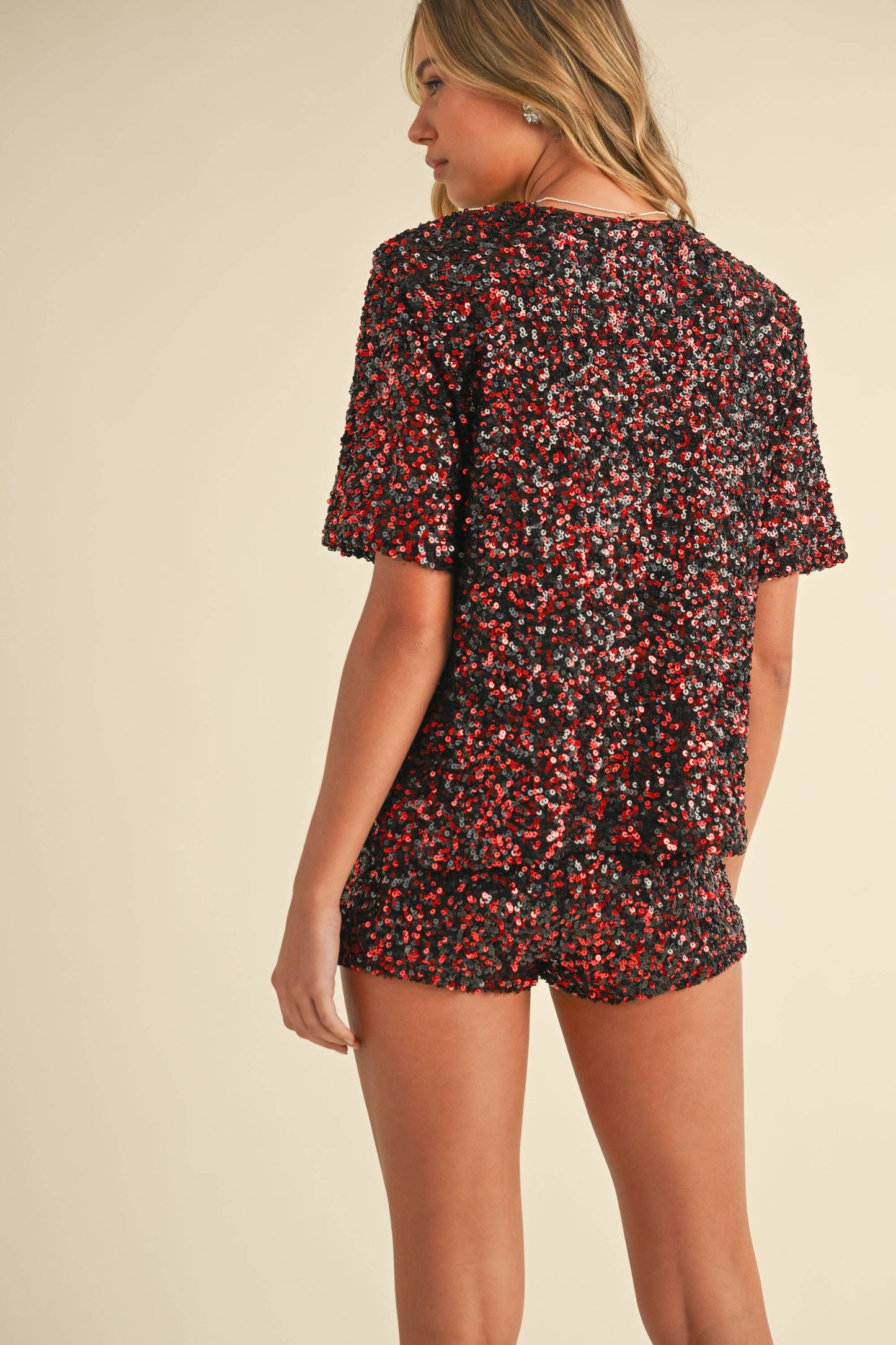 IST5702 SEQUINS SHIRT AND SHORTS TWO PIECE SET: Red / S