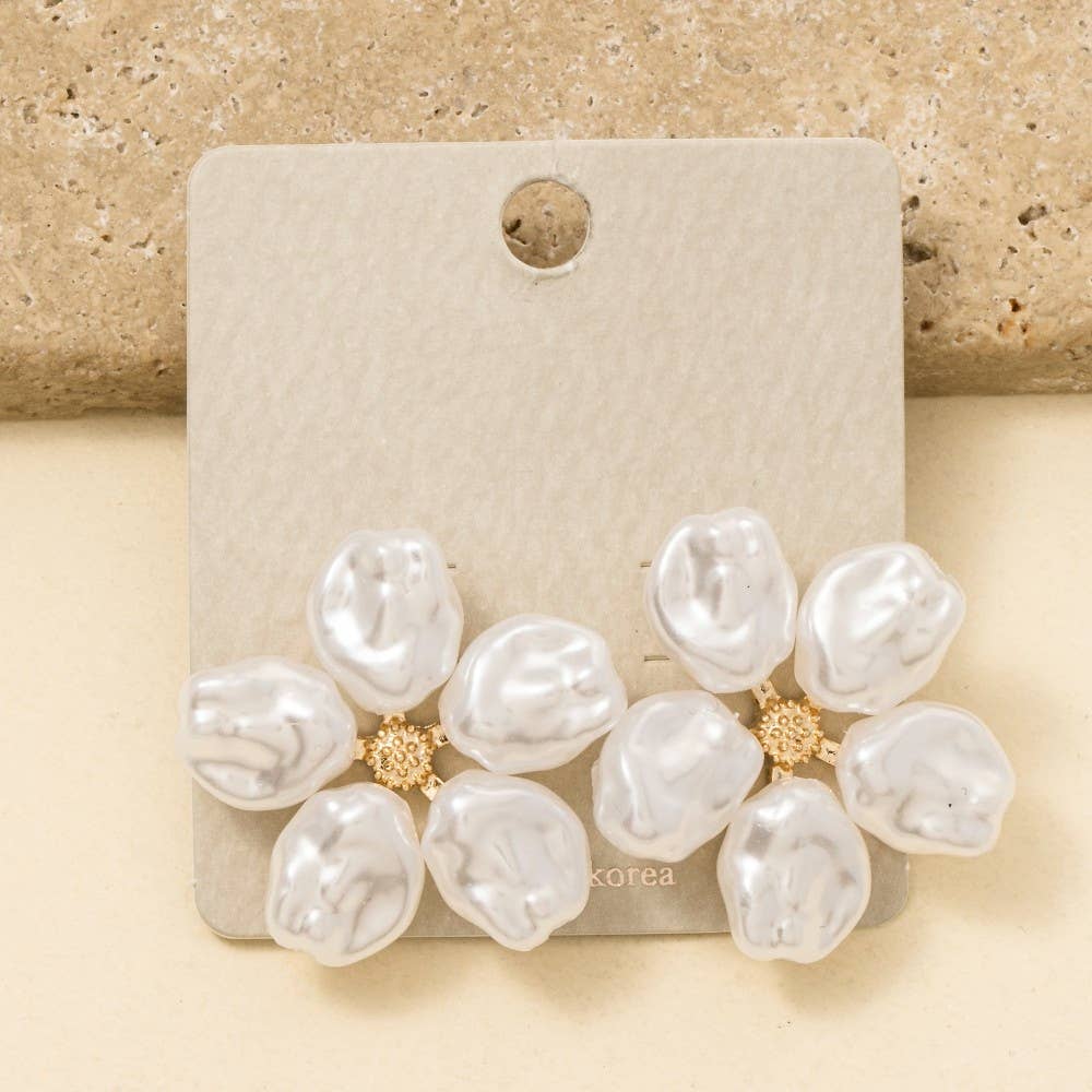 Chunky Pearl Flower Stud Earrings: G