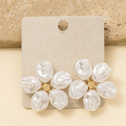 Chunky Pearl Flower Stud Earrings: G