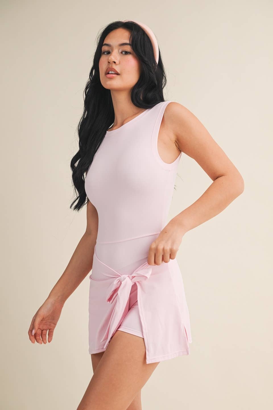 SLEEVELESS WRAP TIE FRONT DRESS: Cherry / M