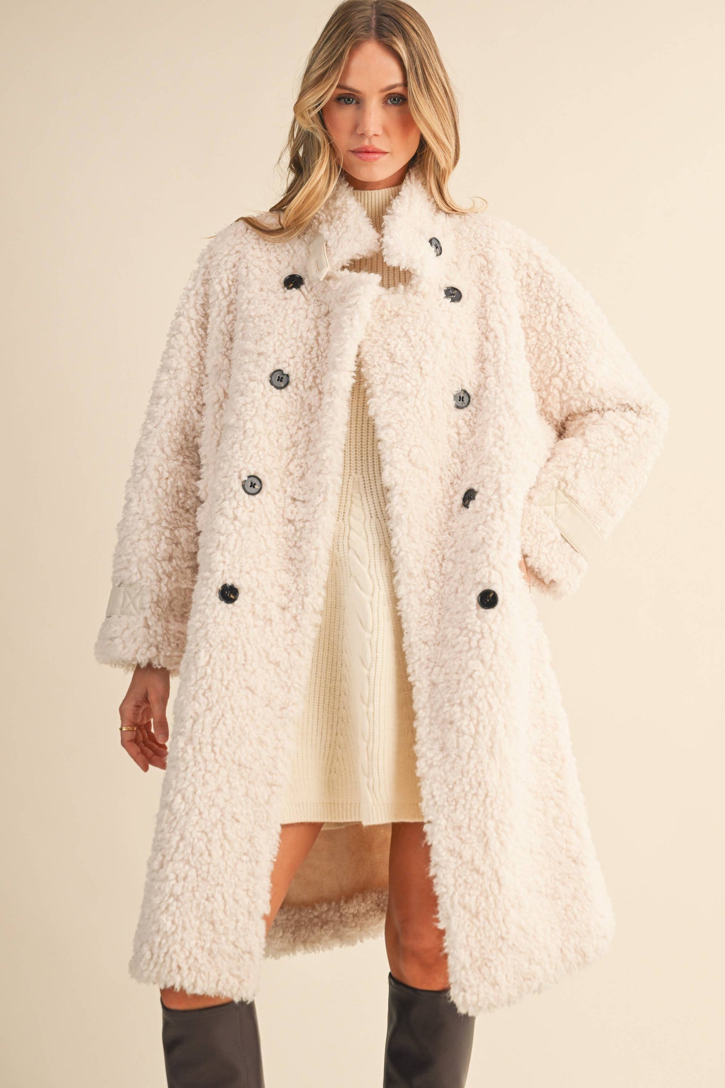 IJ1666 FAUX FUR SIDE POCKET COAT: IVORY / One Size