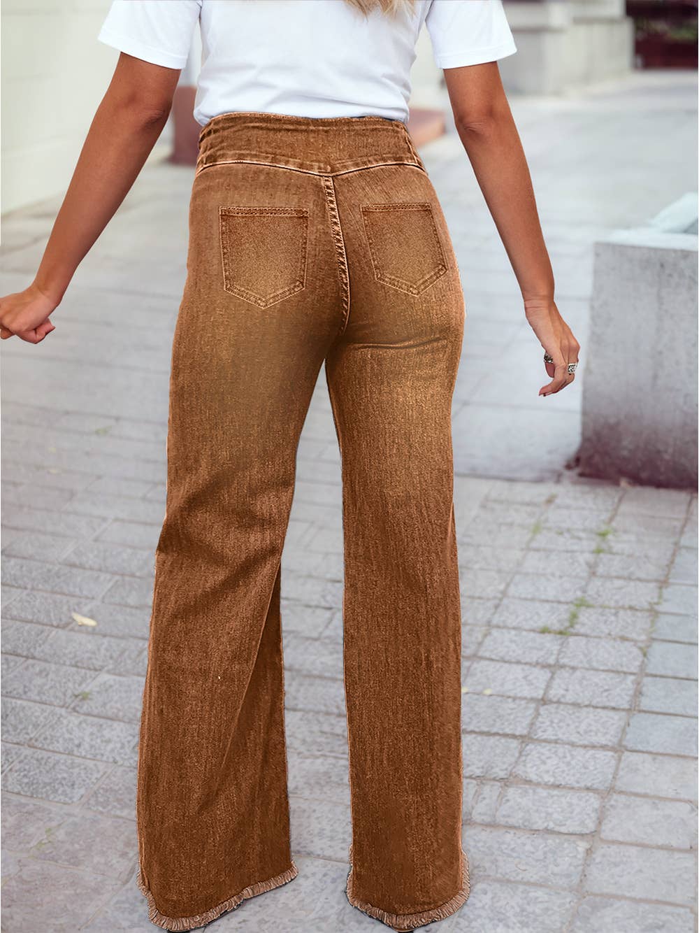 High Waist Button Fly Seamed Raw Hem Flare Jeans with Pocket: Coffee / 6