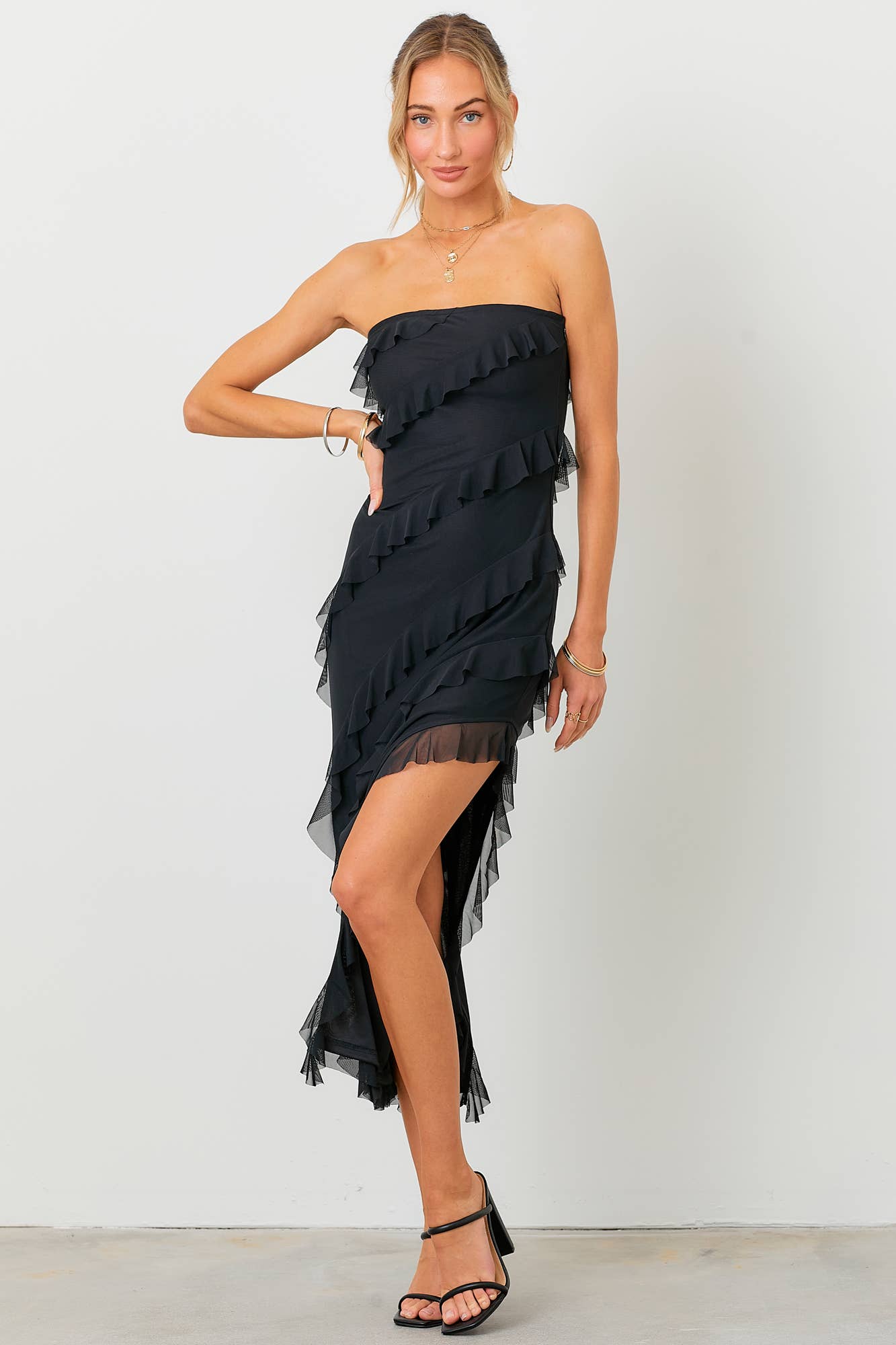 Strapless Frill Dress: BLACK / M