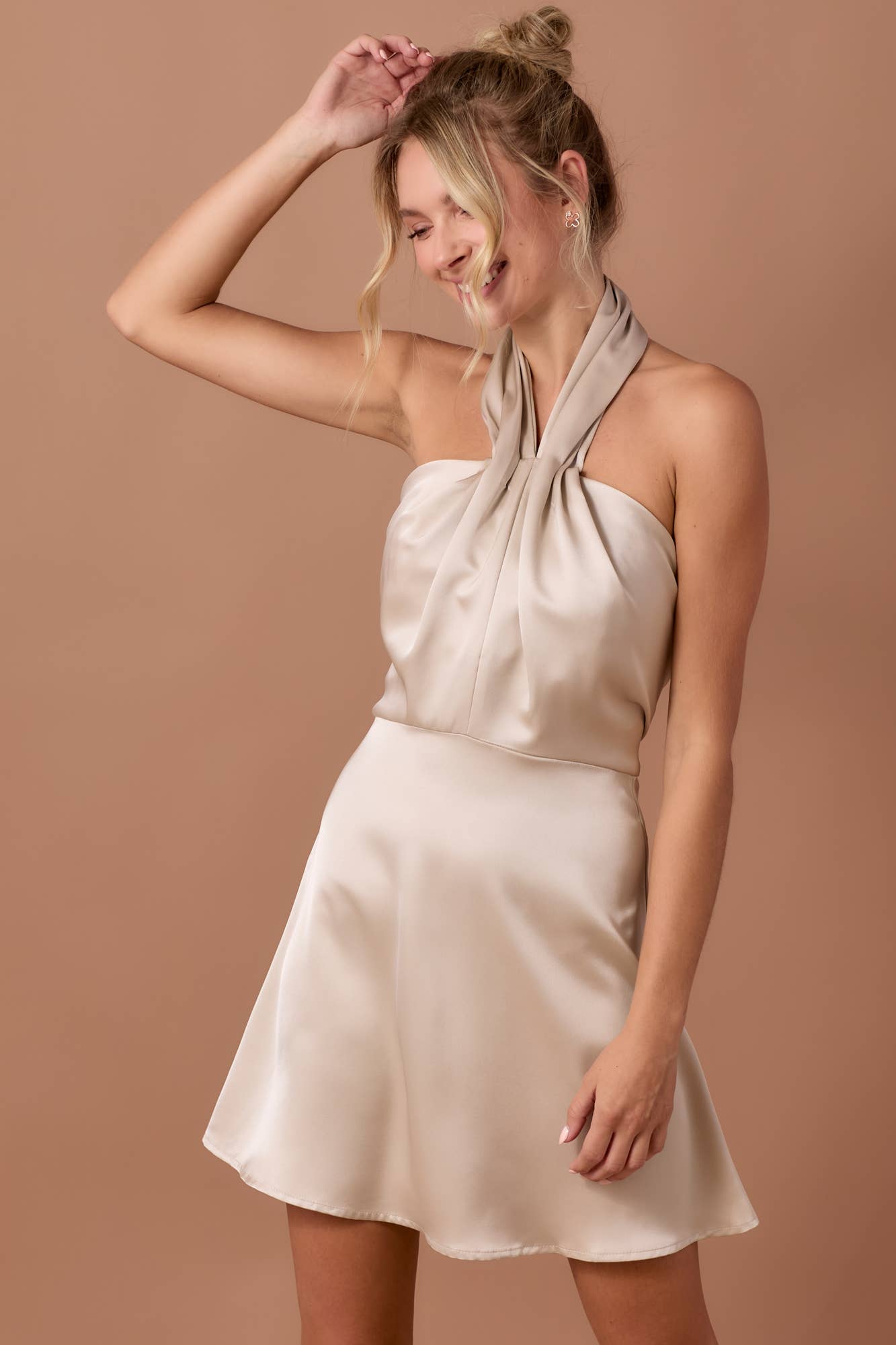 Pleated detailed halter neck bustier mini dress: TAUPE / L